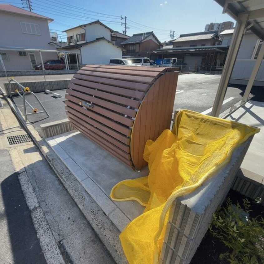  リアン ファミリオ 向陽