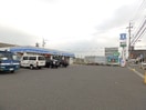 ローソン四日市ときわ店(コンビニ)まで688m ニューハイツ日野