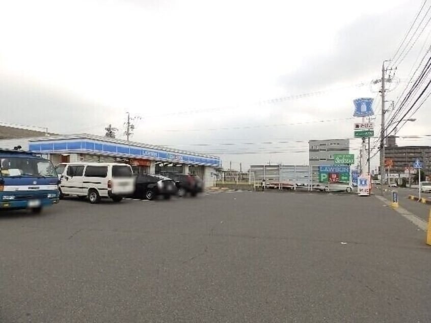 ローソン四日市ときわ店(コンビニ)まで688m ニューハイツ日野
