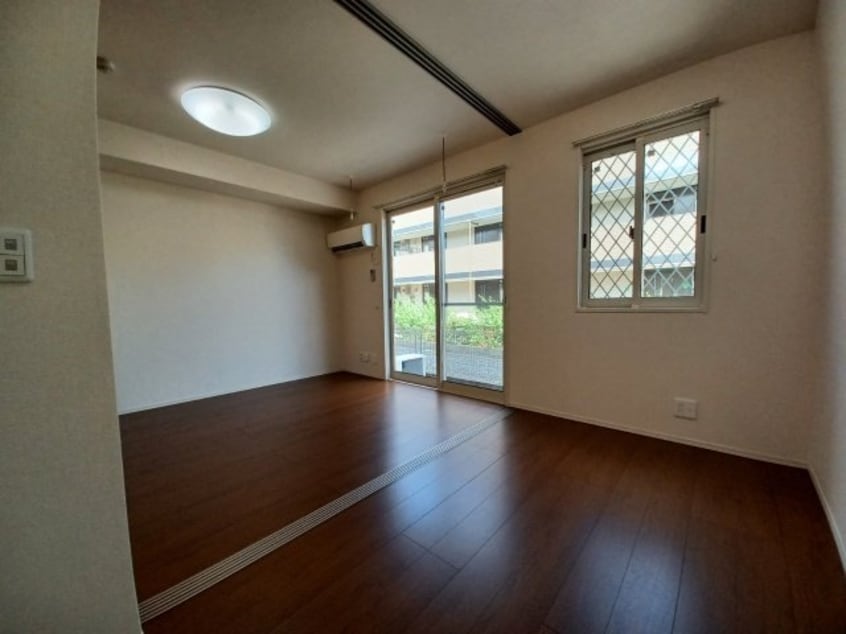 同型参考写真 Ｔｅｔｒｅ Ｒｏｕｇｅ