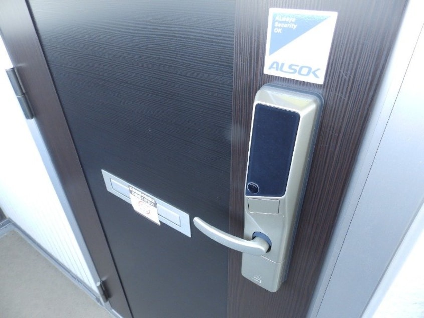 同型反転参考写真 アルディーラ伊倉　B棟