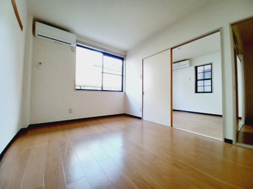 同型部屋写真です。 ファミール下之宮１