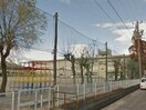 四日市市立下野小学校(小学校)まで2027m エースビレッジＡ