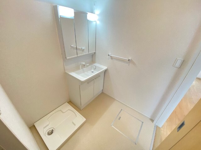 別棟同型部屋 クローバー　Ｂ