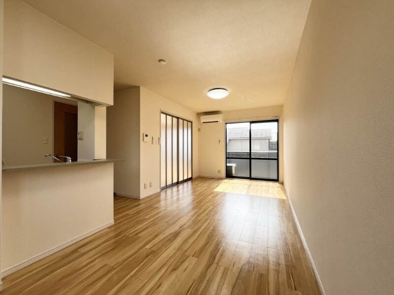 居室・リビング リブェール　Ａ棟