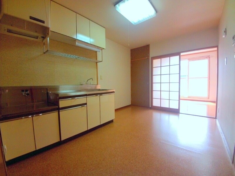 別部屋参考写真です Ｓｕｒｐｌｕｓ　Ｔｗｏピラカンサ