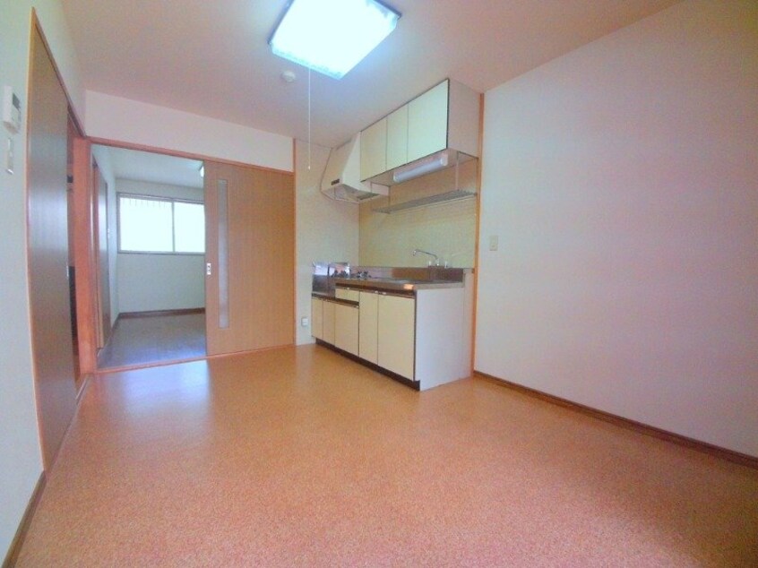 別部屋参考写真です Ｓｕｒｐｌｕｓ　Ｔｗｏピラカンサ