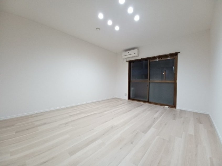 同型参考写真です。 ユーミーマンション小杉