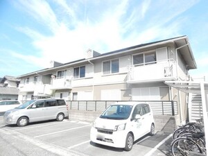 メゾンジュネス西富田