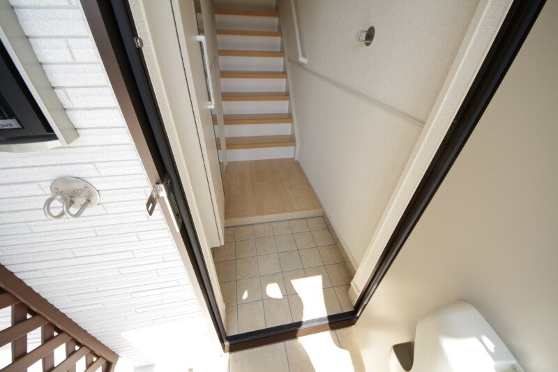 同型反転参考写真 ＮＡＧＯＭＩ（なごみ）