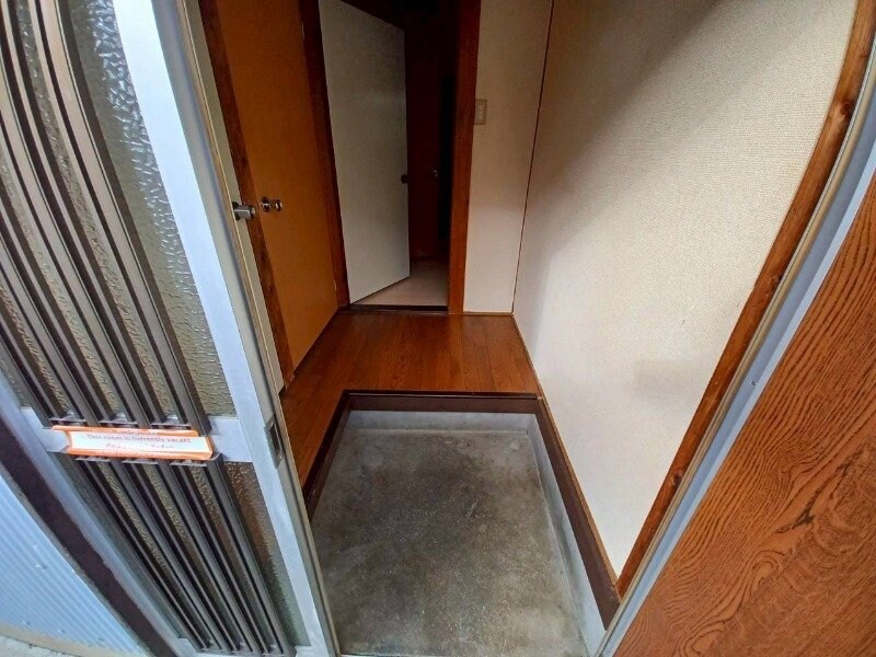 同型反転参考写真です。 小杉町借家