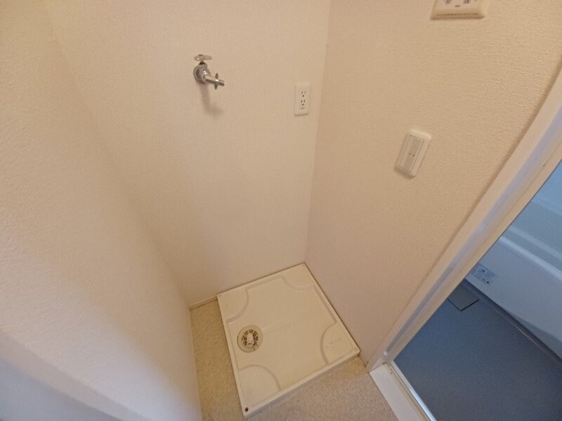  エムズスクエア　B