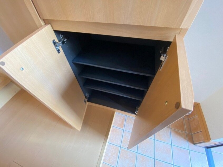 同タイプの部屋写真です グランプレーヌＡ