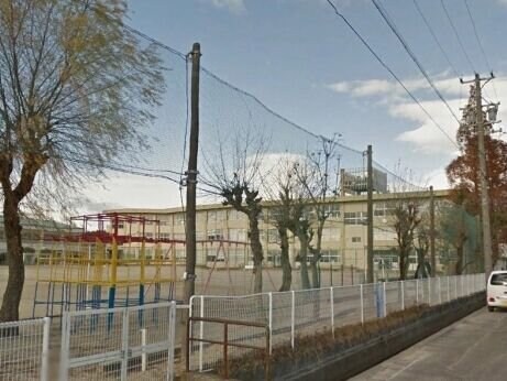 四日市市立下野小学校(小学校)まで2027m エースビレッジB