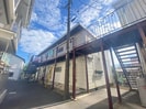 エステート川崎Ａ棟の外観