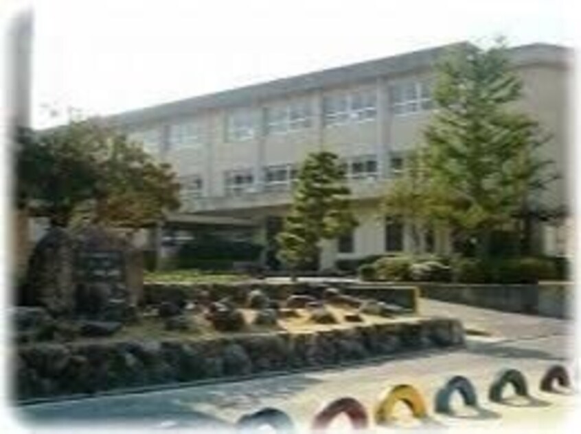 四日市市立川島小学校(小学校)まで1396m アネックス鈴木Ⅱ