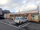 セブンイレブン四日市富田3丁目店(コンビニ)まで612m ＡＺＵＲ東富田
