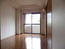 居室・リビング同タイプの部屋写真です サンヒルズ立川