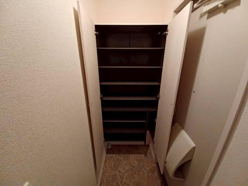  Ｄ-ｒｏｏｍ出来山