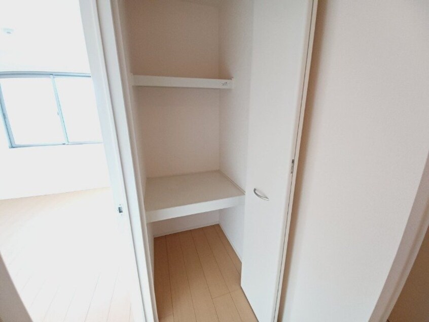 反転タイプ参考写真 Ｄ-ｒｏｏｍ出来山