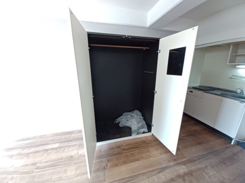 別部屋参考写真です。現状を優先とします。 ハイツ富田2