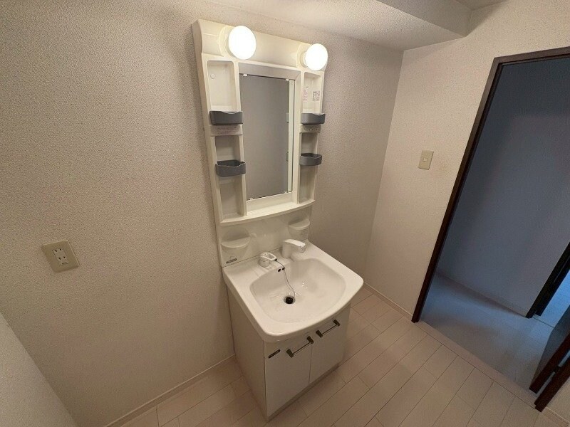  プロミネント四日市