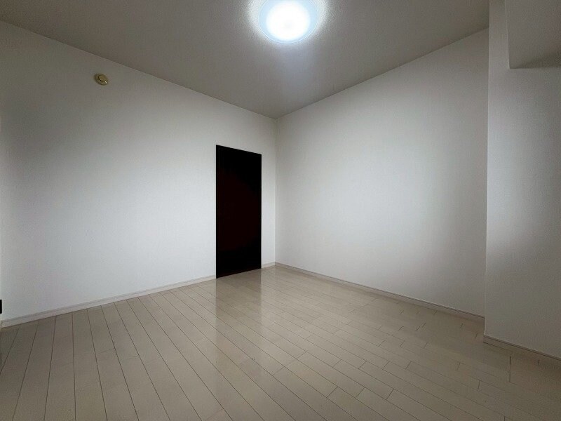  プロミネント四日市