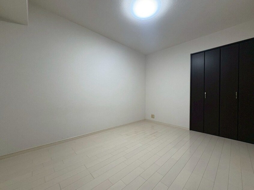  プロミネント四日市