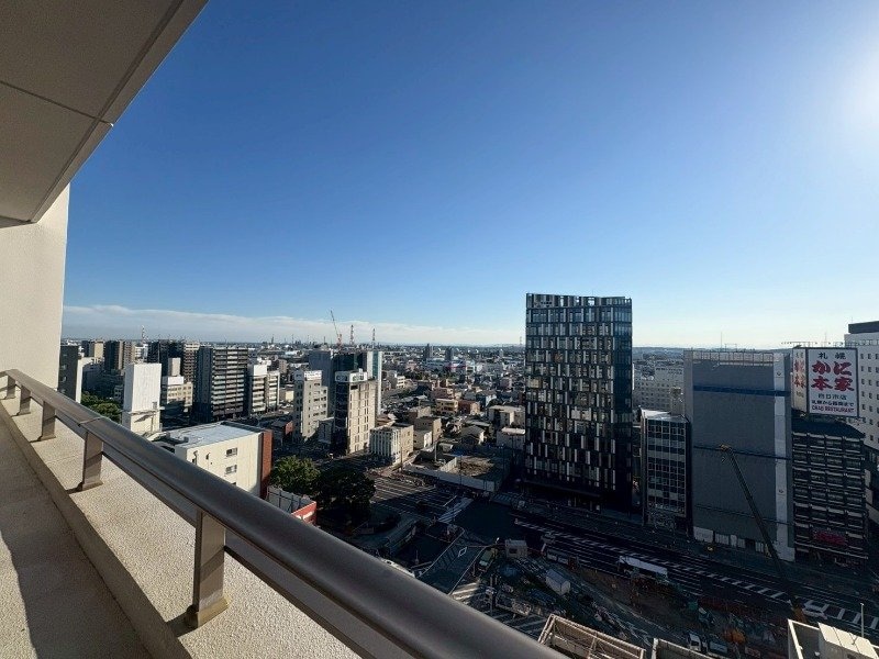  ローレルタワーシュロア四日市