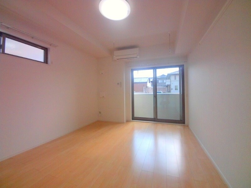 同型参考写真 プラージュ　ウエスト