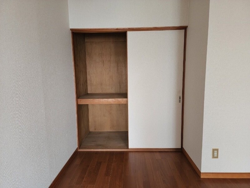  トランプコート四日市