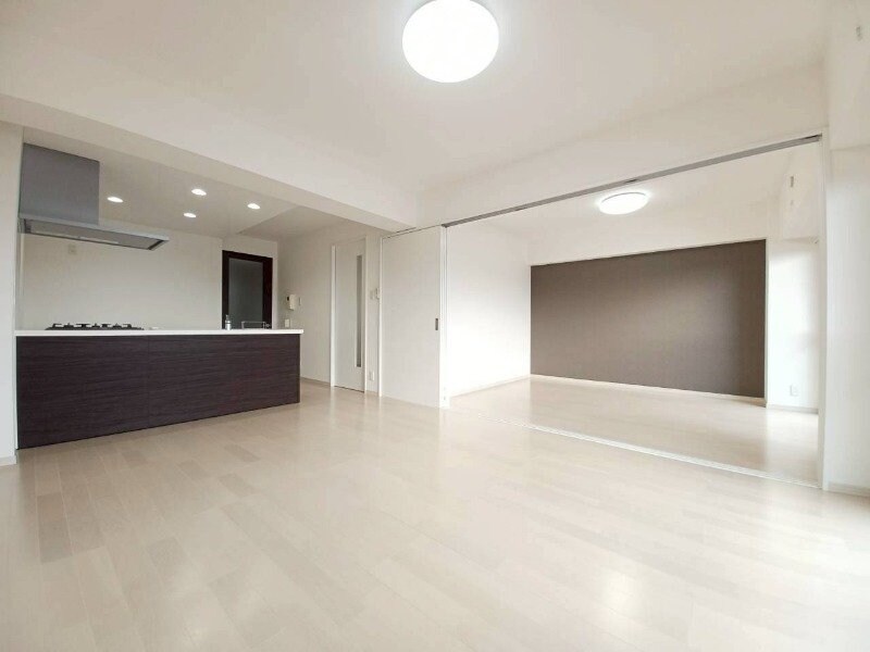  プロミネント四日市