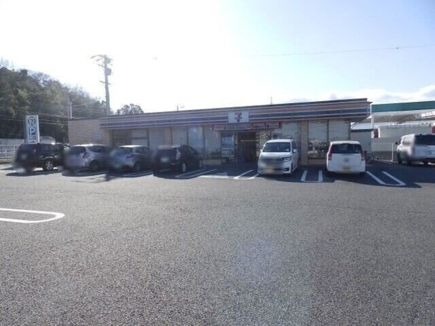 セブンイレブン四日市三重団地入口店(コンビニ)まで933m カーサ小川