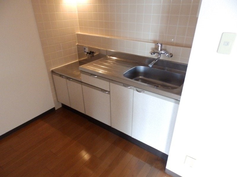  プラムスクエア