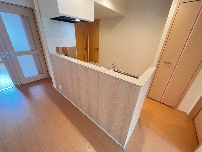 別部屋反転参考写真です。 グランデ・ルーチェＡ