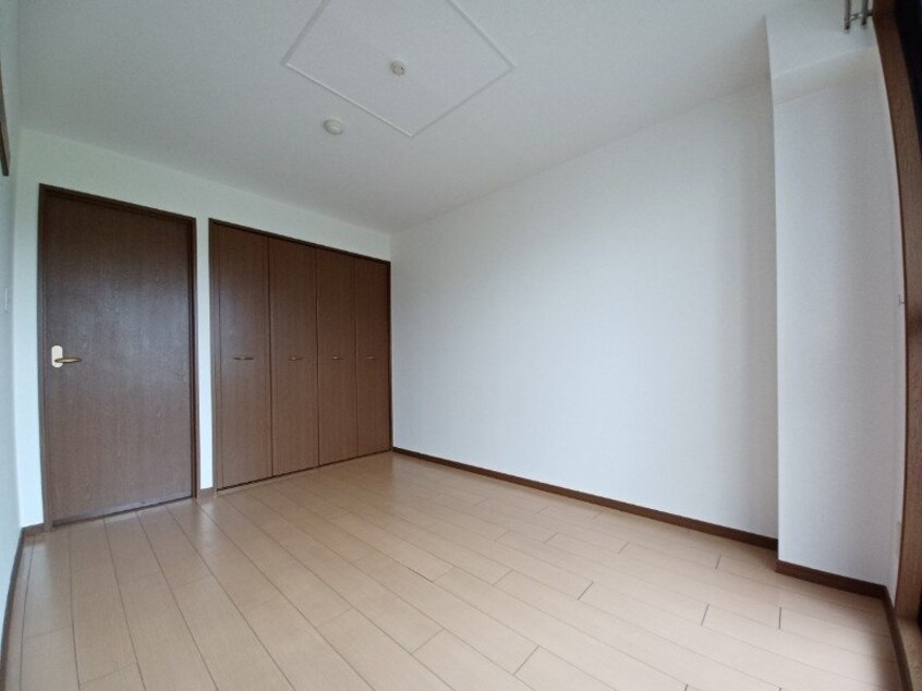 別部屋反転写真です フロンティア２１