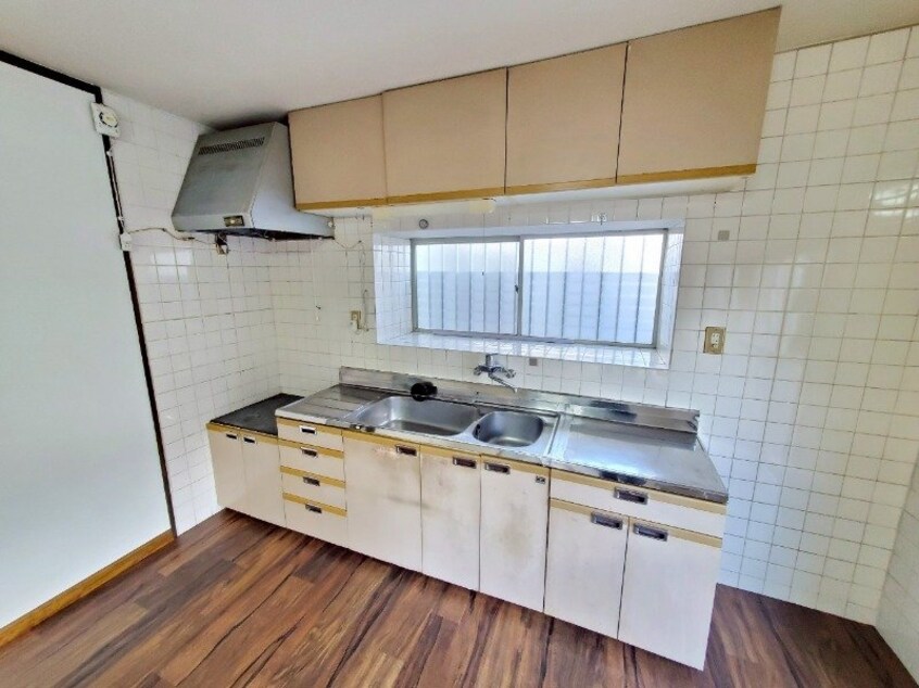  四日市市城西町貸家