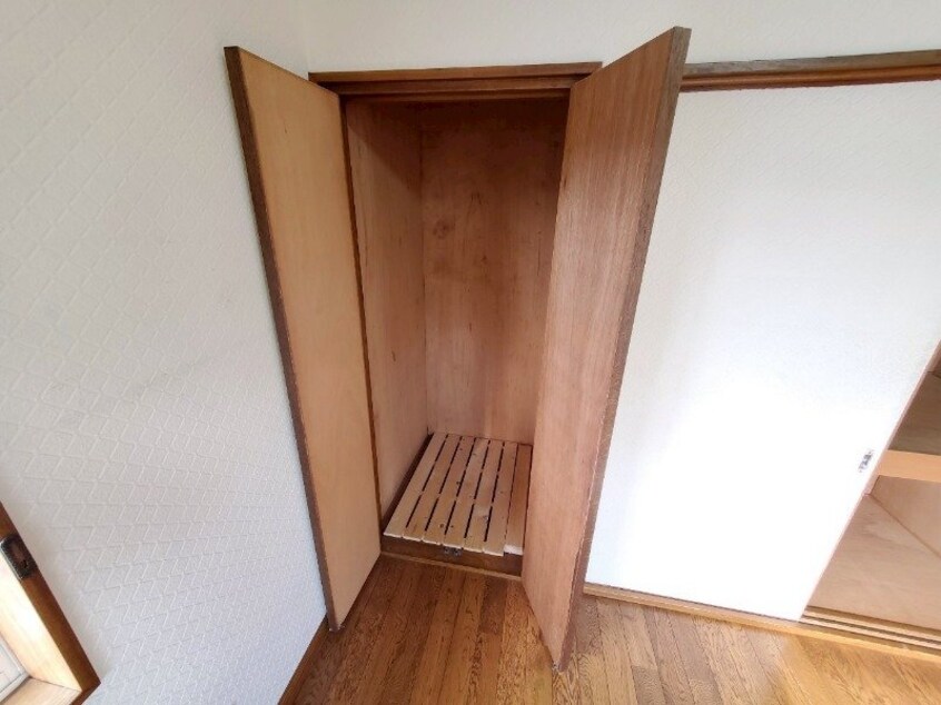  四日市市城西町貸家