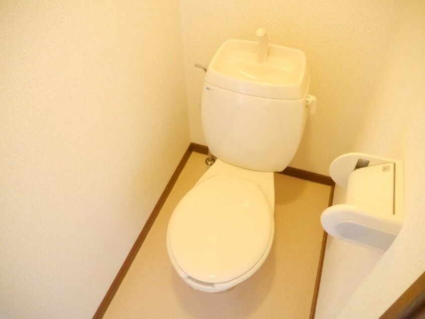 別部屋同型反転タイプです。 エバーグリーン森