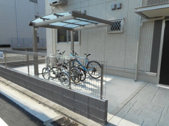  プール・トゥジュール　B棟