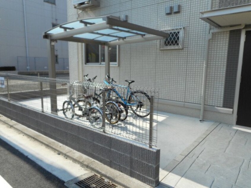  プール・トゥジュール　B棟