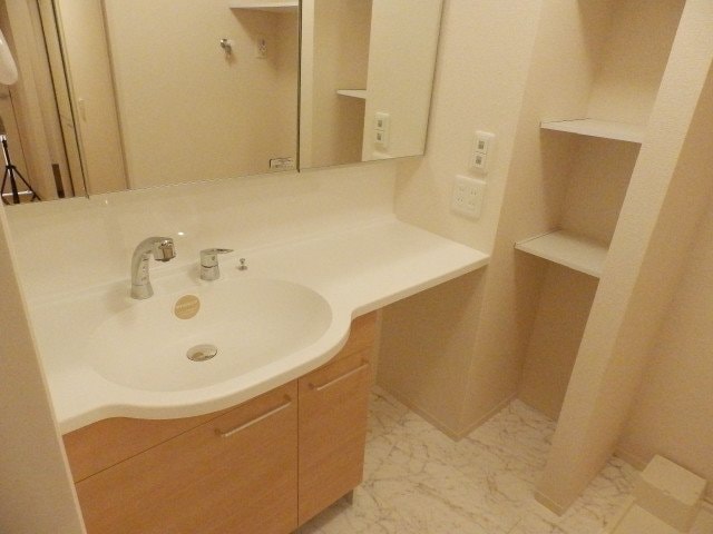 同タイプ プール・トゥジュール　B棟