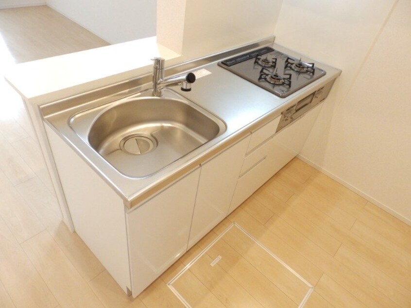  スクエア日永西Ⅱ