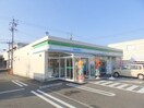 ファミリーマート四日市西阿倉川店(コンビニ)まで850m カーサコーモド阿倉川Ⅰ