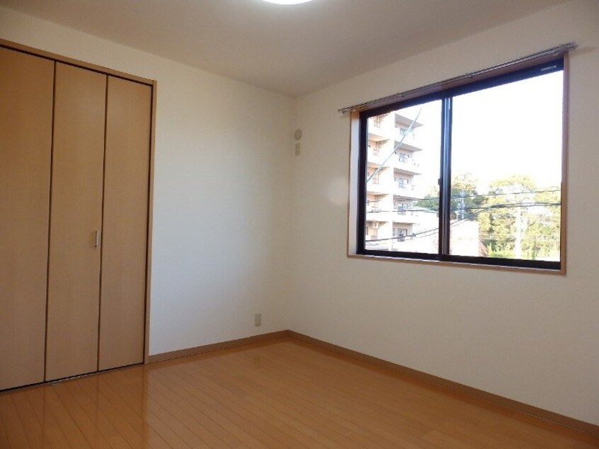  ｉＺｍ　ＨＩＮＡＧＡ　Ａ棟