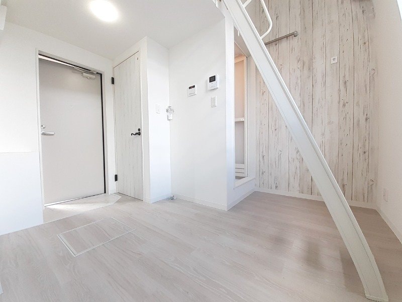 別部屋同タイプ ＲＥＡＬ　ＢＬＯＳＳＯＭⅡ