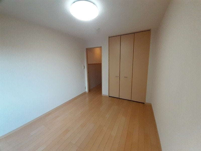 同物件別室の画像です エミーナ泊山