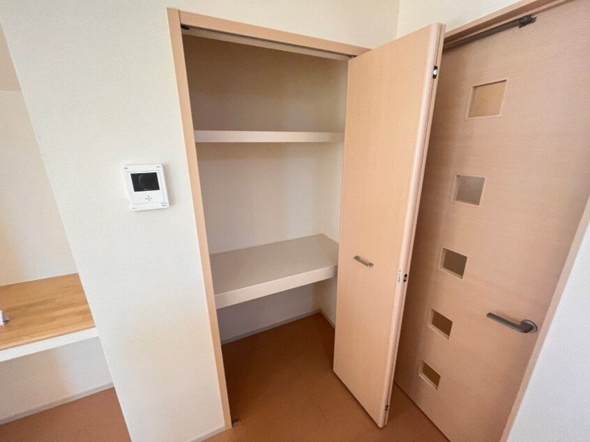 同型反転写真 シャトー・ヴェーニュスＡ