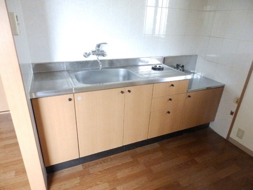 キッチン同タイプの部屋写真です サンヒルズ立川