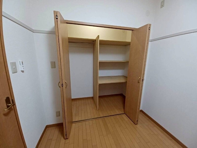  四日市エンブルコート